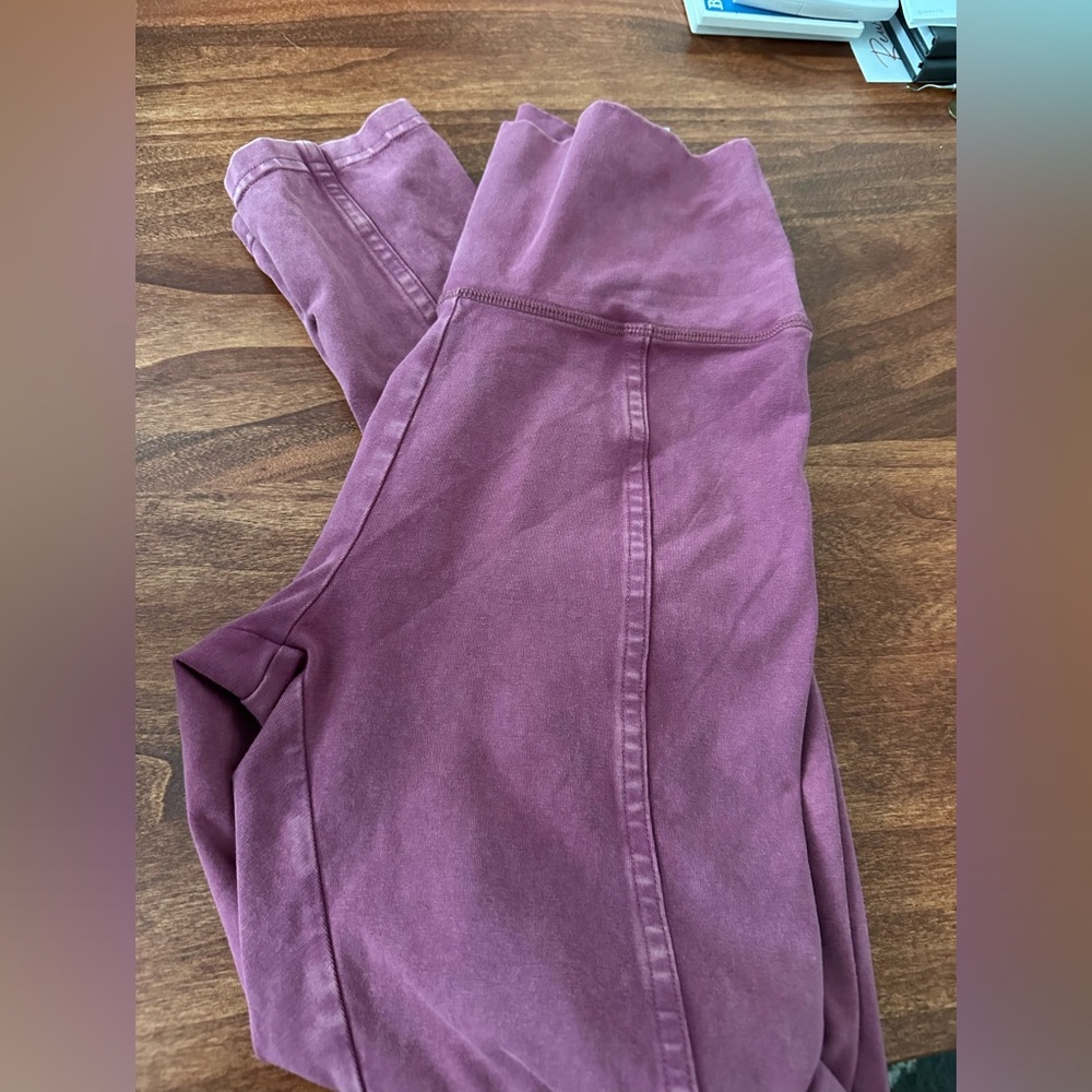 NWT size medium Offline Aerie leggings